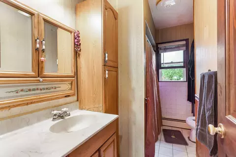 Bath - 18830 Wolf Rd, Mokena, IL 60448 photo 1 of 1