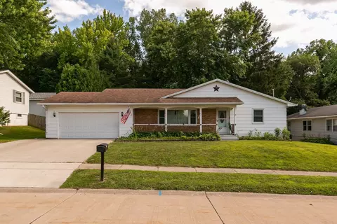 630 84th Ave, Rock Island, IL 61201