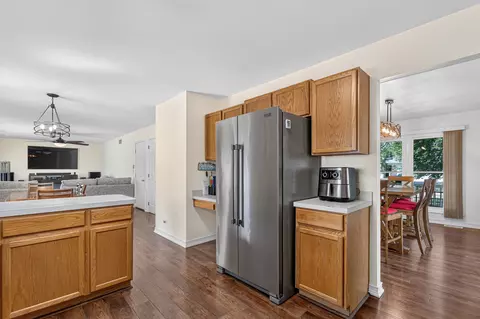 2008 Olde Mill Rd, Plainfield, IL 60586 photo 5