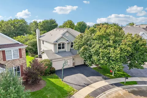 2570 N Jade Ave, Arlington Heights, IL 60004