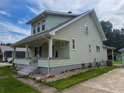 Exterior - 506 N Webster St, Catlin, IL 61817 photo 3 of 11