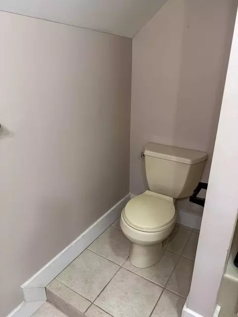 Bath - 506 N Webster St, Catlin, IL 61817 photo 3 of 3