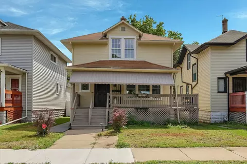 7527 S Chappel Ave, Chicago, IL 60649
