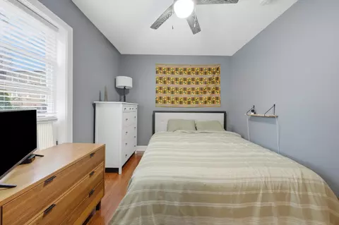 Bedroom - 2212 E 70th St #1B, Chicago, IL 60649 photo 1 of 4