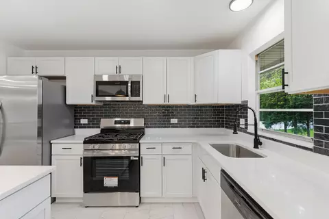 Kitchen - 2151 Baker St, Aurora, IL 60506 photo 1 of 1