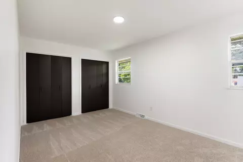 Bedroom - 2151 Baker St, Aurora, IL 60506 photo 4 of 6