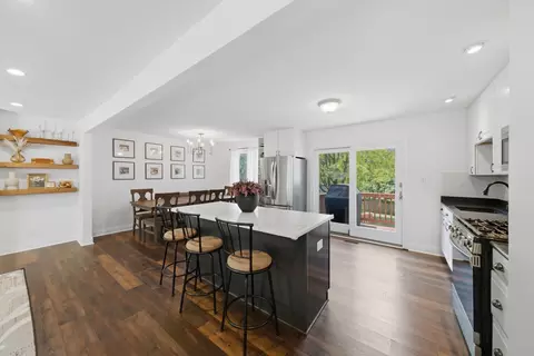 Kitchen - 2206 Kingston Dr, Wheaton, IL 60187 photo 1 of 6