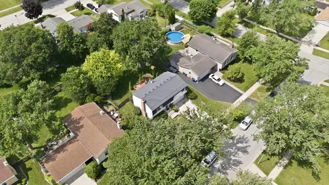 View/Area - 2206 Kingston Dr, Wheaton, IL 60187 photo 1 of 5