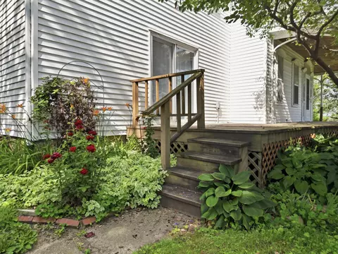 Exterior - 24654 Hazel Rd, Sterling, IL 61081 photo 5 of 12