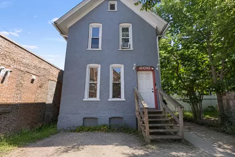 606 S 6th St, Rockford, IL 61104