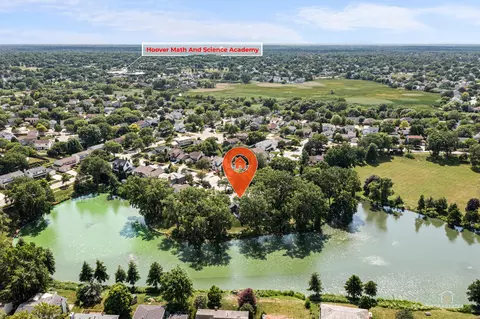 View/Area - 887 N Dovington Ct, Hoffman Estates, IL 60169 photo 2 of 2