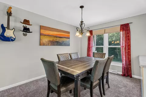 Dining - 4 Devon Ct, Bolingbrook, IL 60440 photo 1 of 2