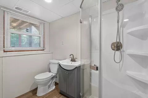 Bath - 4 Devon Ct, Bolingbrook, IL 60440 photo 1 of 3
