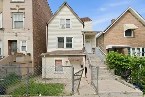 8914 S Exchange Ave, Chicago, IL 60617