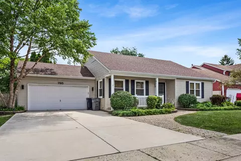 Exterior - 795 Springhill Ct, Elgin, IL 60120 photo 2 of 8