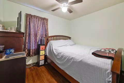 Bedroom - 304 Johnson St, East Dundee, IL 60118 photo 2 of 2