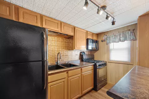Kitchen - 304 Johnson St, East Dundee, IL 60118 photo 2 of 3