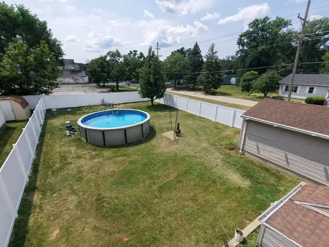 Exterior - 304 Johnson St, East Dundee, IL 60118 photo 1 of 2