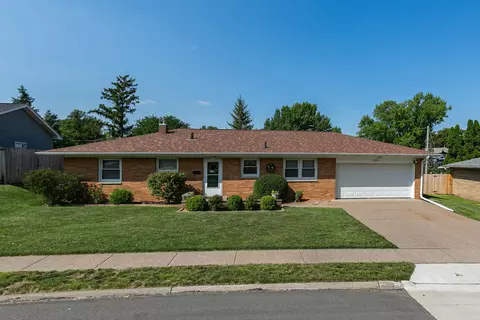 2229 W Hayes St, Davenport, IA 52804