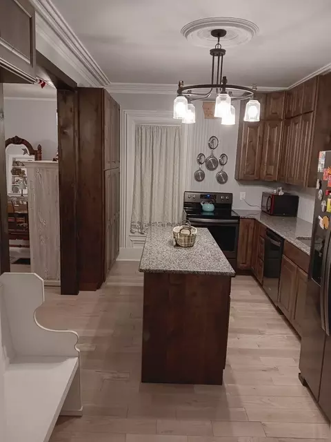 Kitchen - 509 S Madison St, Morrison, IL 61270 photo 2 of 2