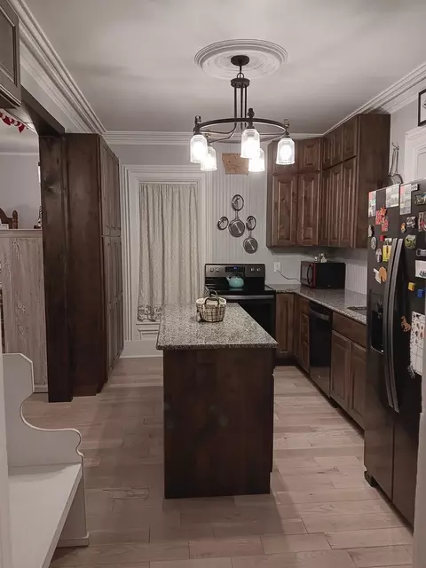 Kitchen - 509 S Madison St, Morrison, IL 61270 photo 1 of 2
