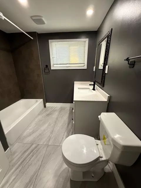 Bath - 7630 Odell Ave, Bridgeview, IL 60455 photo 1 of 3