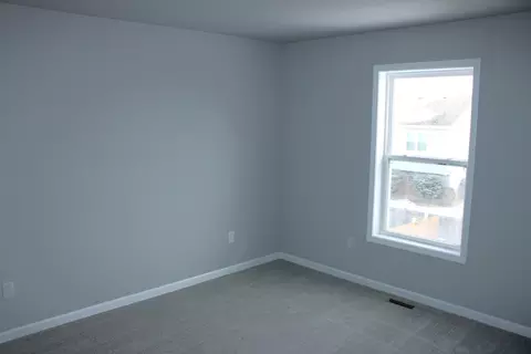 Bedroom - 828 Blackhawk Dr, Braidwood, IL 60408 photo 4 of 4