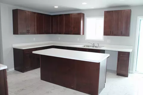 Kitchen - 828 Blackhawk Dr, Braidwood, IL 60408 photo 1 of 2