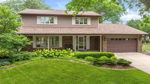 7189 Springside Ave, Downers Grove, IL 60516