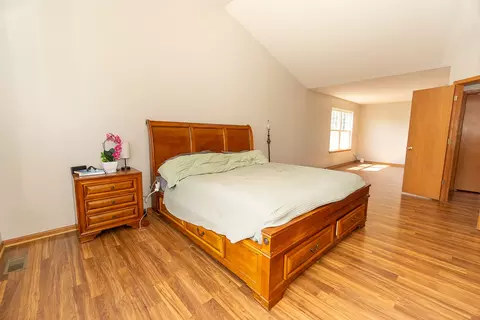 Bedroom - 1808 Arbor Gate Dr, Plainfield, IL 60586 photo 7 of 8