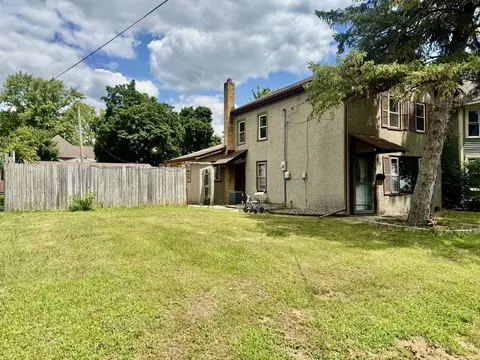 Exterior - 1521 1st St, Peru, IL 61354 photo 2 of 5