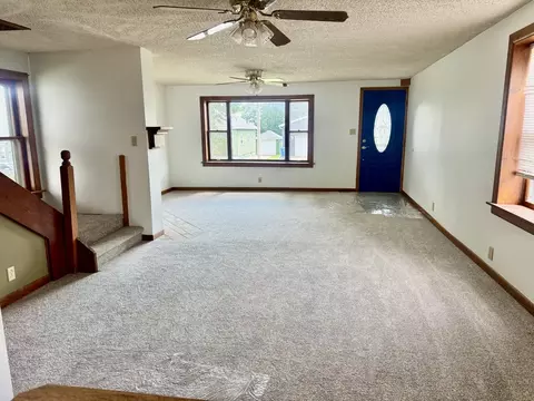 Living - 1521 1st St, Peru, IL 61354 photo 1 of 2