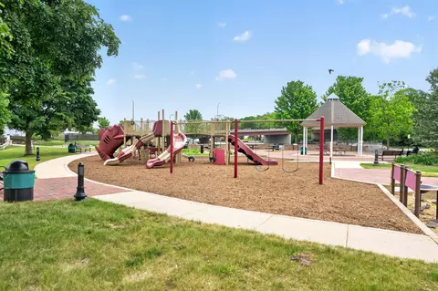 Exterior - 108 N Main St, Algonquin, IL 60102 photo 12 of 16