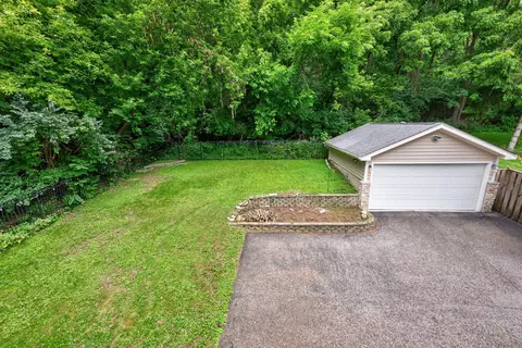 Exterior - 108 N Main St, Algonquin, IL 60102 photo 5 of 16