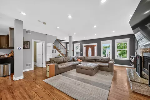 Living - 108 N Main St, Algonquin, IL 60102 photo 5 of 6