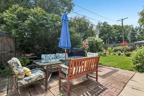 Exterior - 205 Glenview Rd, Glenview, IL 60025 photo 5 of 10