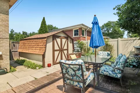 Exterior - 205 Glenview Rd, Glenview, IL 60025 photo 9 of 10