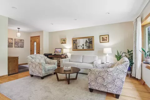 Living - 205 Glenview Rd, Glenview, IL 60025 photo 2 of 3