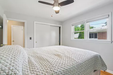 Bedroom - 205 Glenview Rd, Glenview, IL 60025 photo 5 of 8