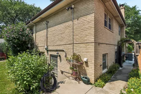 Exterior - 205 Glenview Rd, Glenview, IL 60025 photo 10 of 10