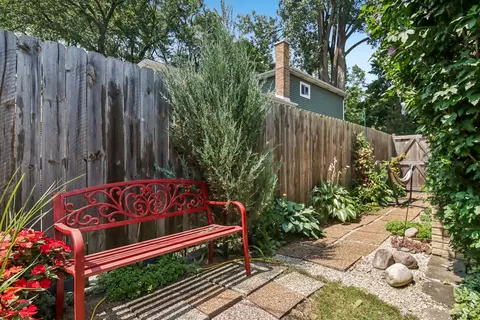 Exterior - 205 Glenview Rd, Glenview, IL 60025 photo 6 of 10