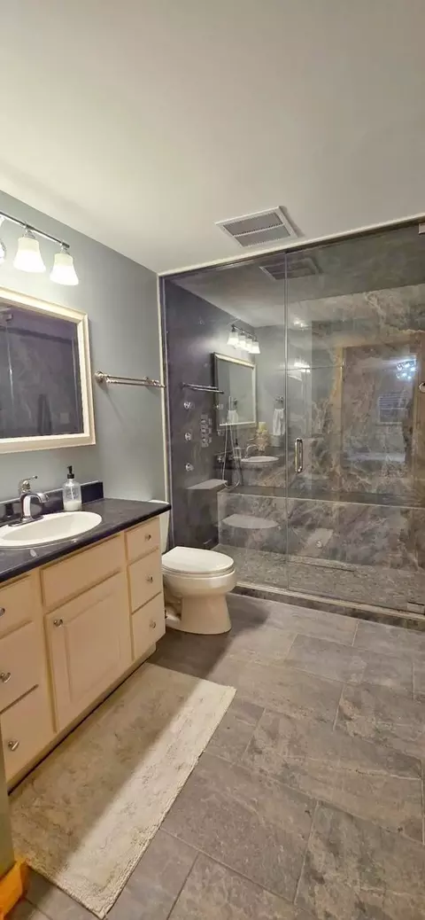 Bath - 11 Hemlock Dr, Putnam, IL 61560 photo 1 of 3