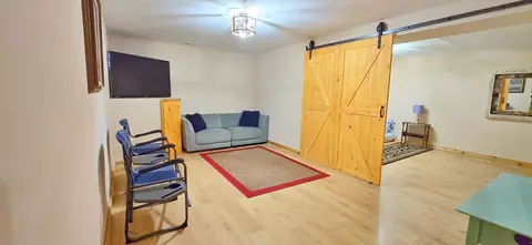 Living - 11 Hemlock Dr, Putnam, IL 61560 photo 5 of 5