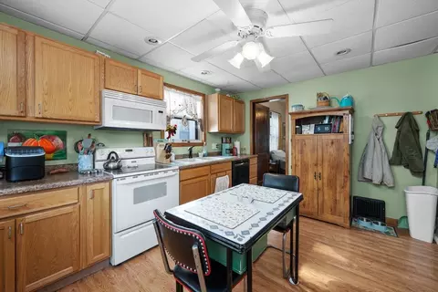 Kitchen - 324 Roosevelt Ave, Kewanee, IL 61443 photo 3 of 3