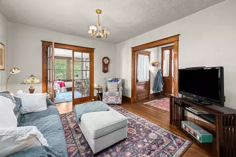 Living - 324 Roosevelt Ave, Kewanee, IL 61443 photo 2 of 3