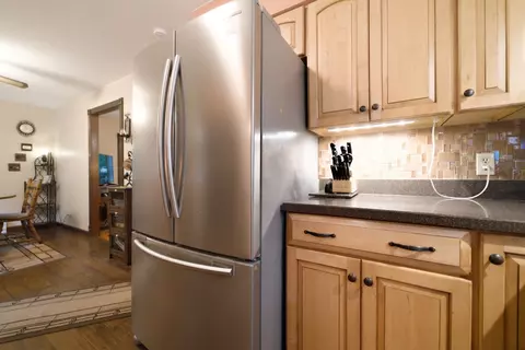 Kitchen - 330 S 5000w Rd, Kankakee, IL 60901 photo 2 of 4