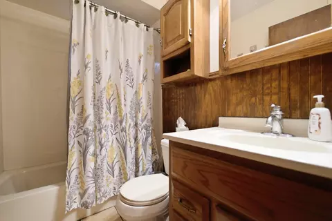 Bath - 330 S 5000w Rd, Kankakee, IL 60901 photo 1 of 2