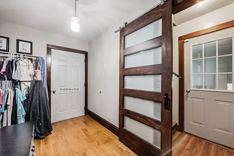 Entry Way - 809 E Center St, Ottawa, IL 61350 photo 2 of 2