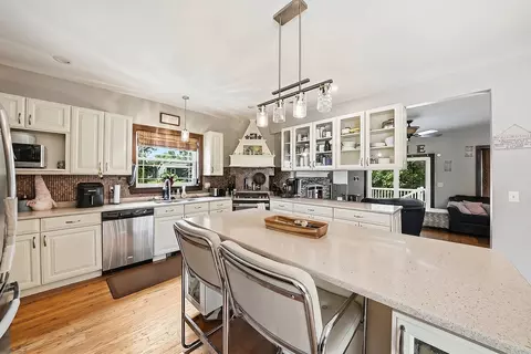 Kitchen - 809 E Center St, Ottawa, IL 61350 photo 3 of 3