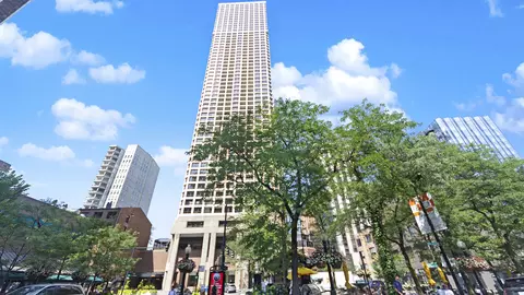 1030 N State St #9G, Chicago, IL 60610